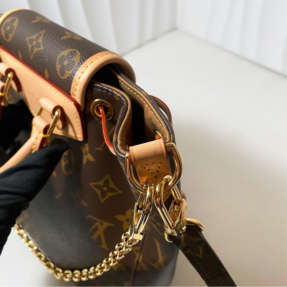 Louis Vuitton Monogram Excursion Backpack - Picture 9 of 12